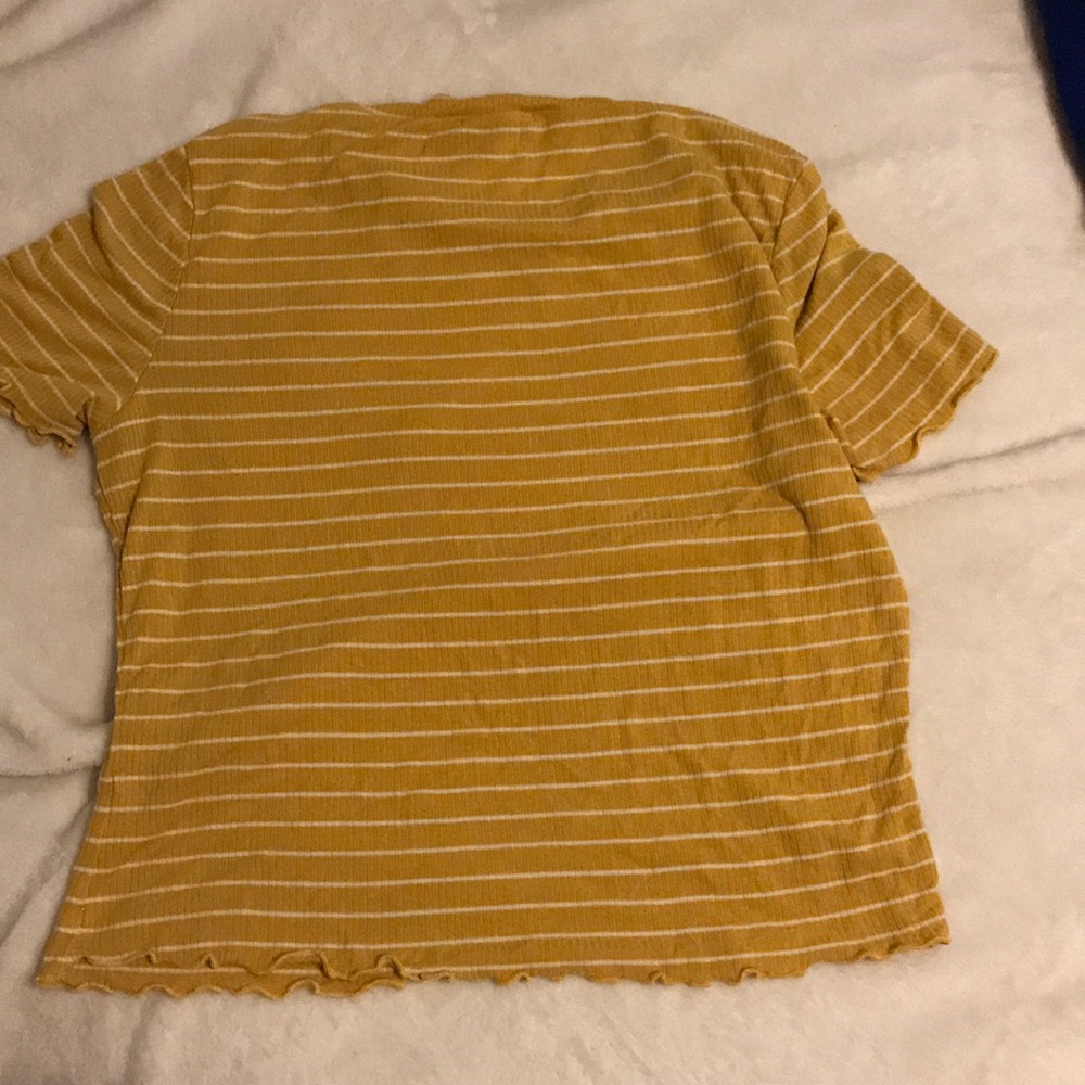 shirt - Picture 2 of 4